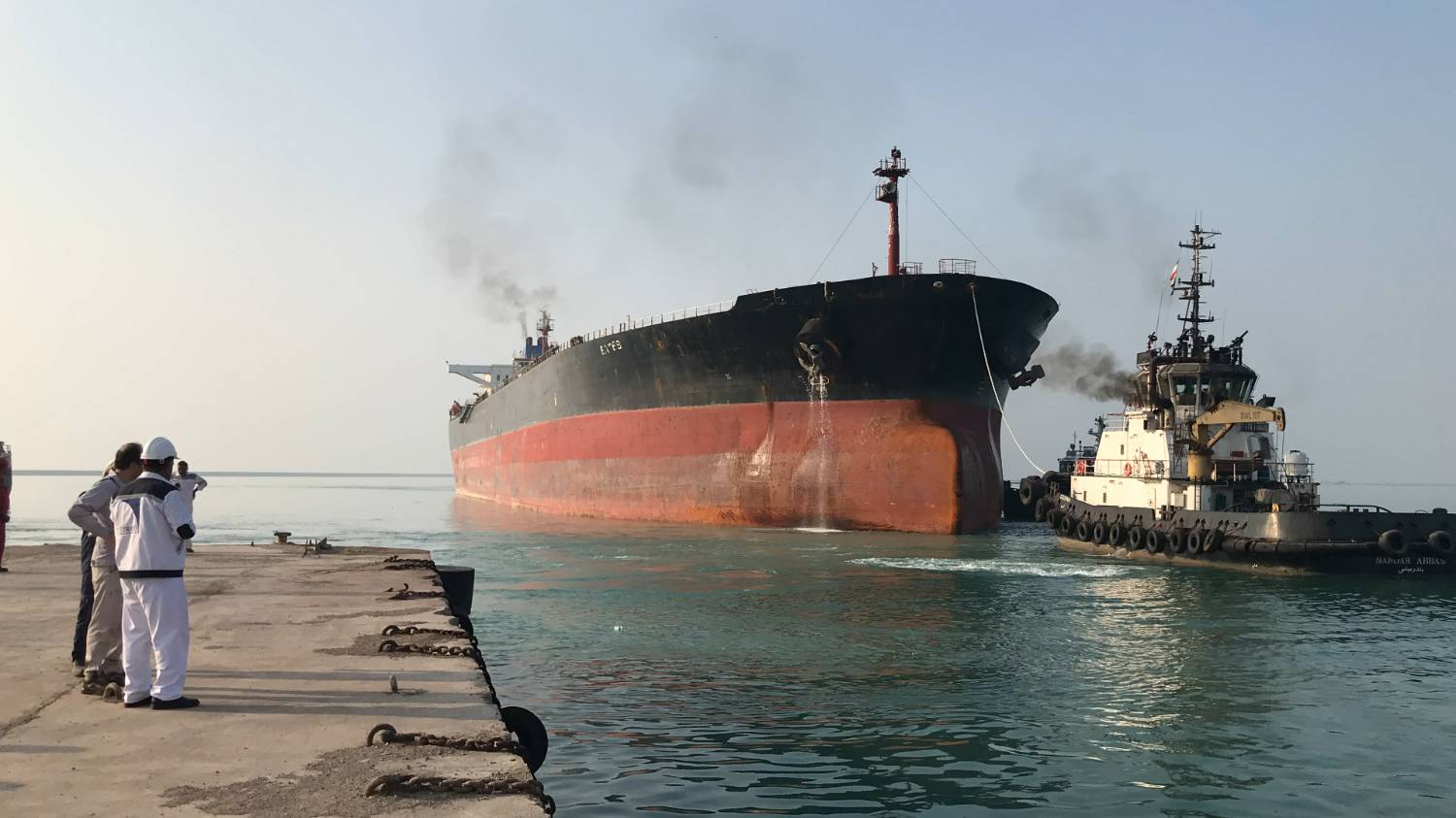 سندبلاست و رنگ‌آمیزی نفتکش